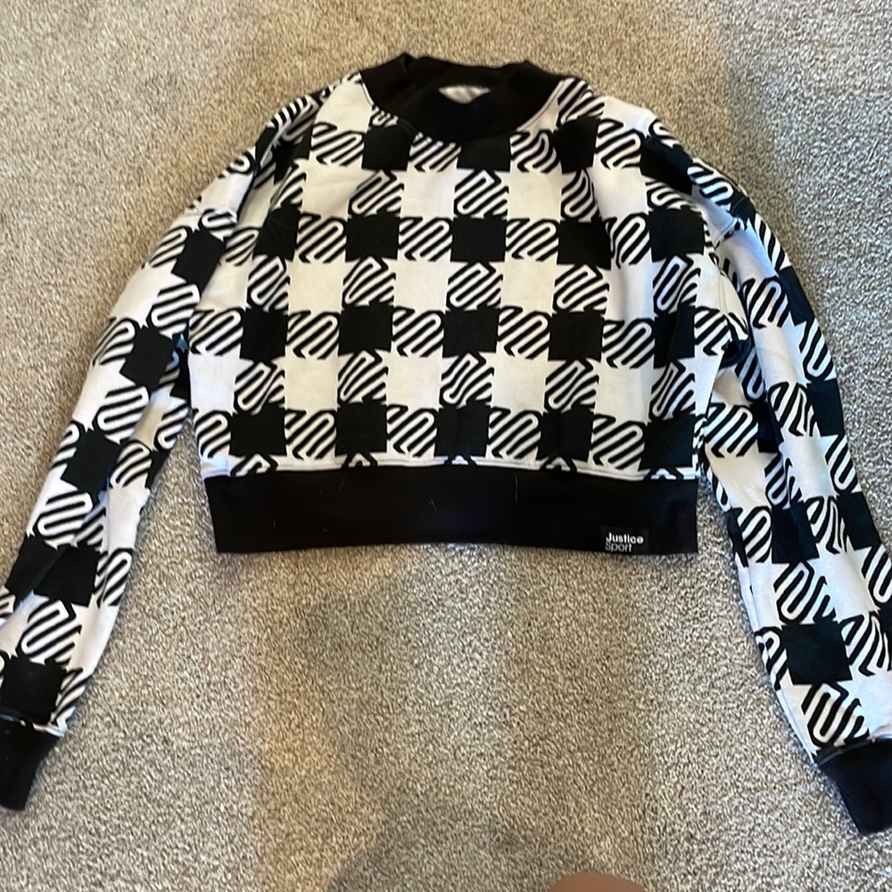 Girls, sweater, size Large, black and white